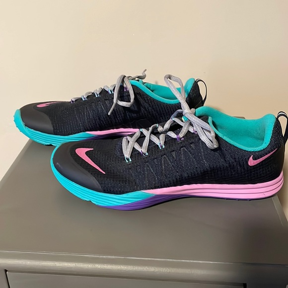 Nike Shoes - Nike woman’s lunar cross element shoes size 10